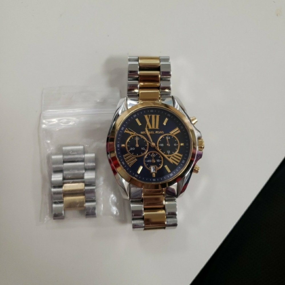 Mk Watch - image 1